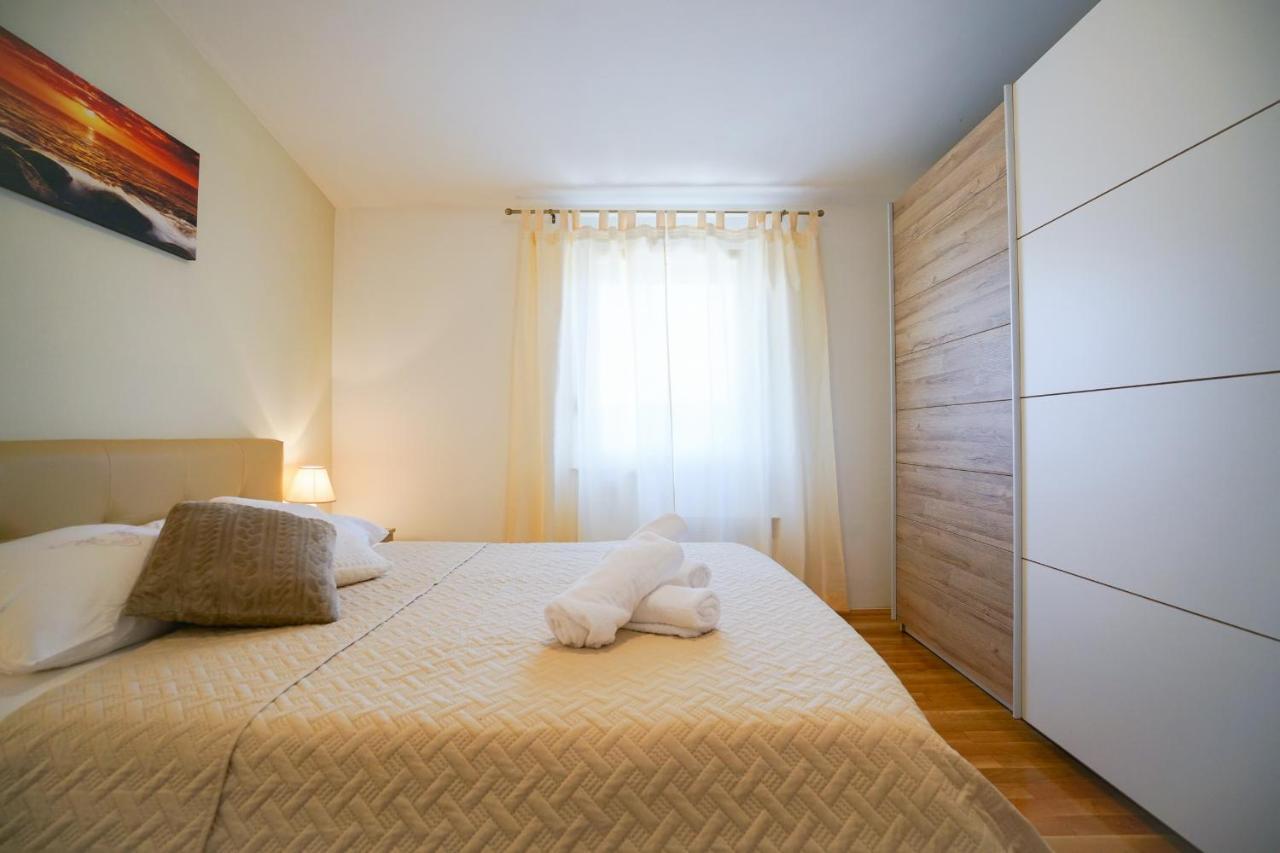 Apartment Nicol Задар Екстер'єр фото