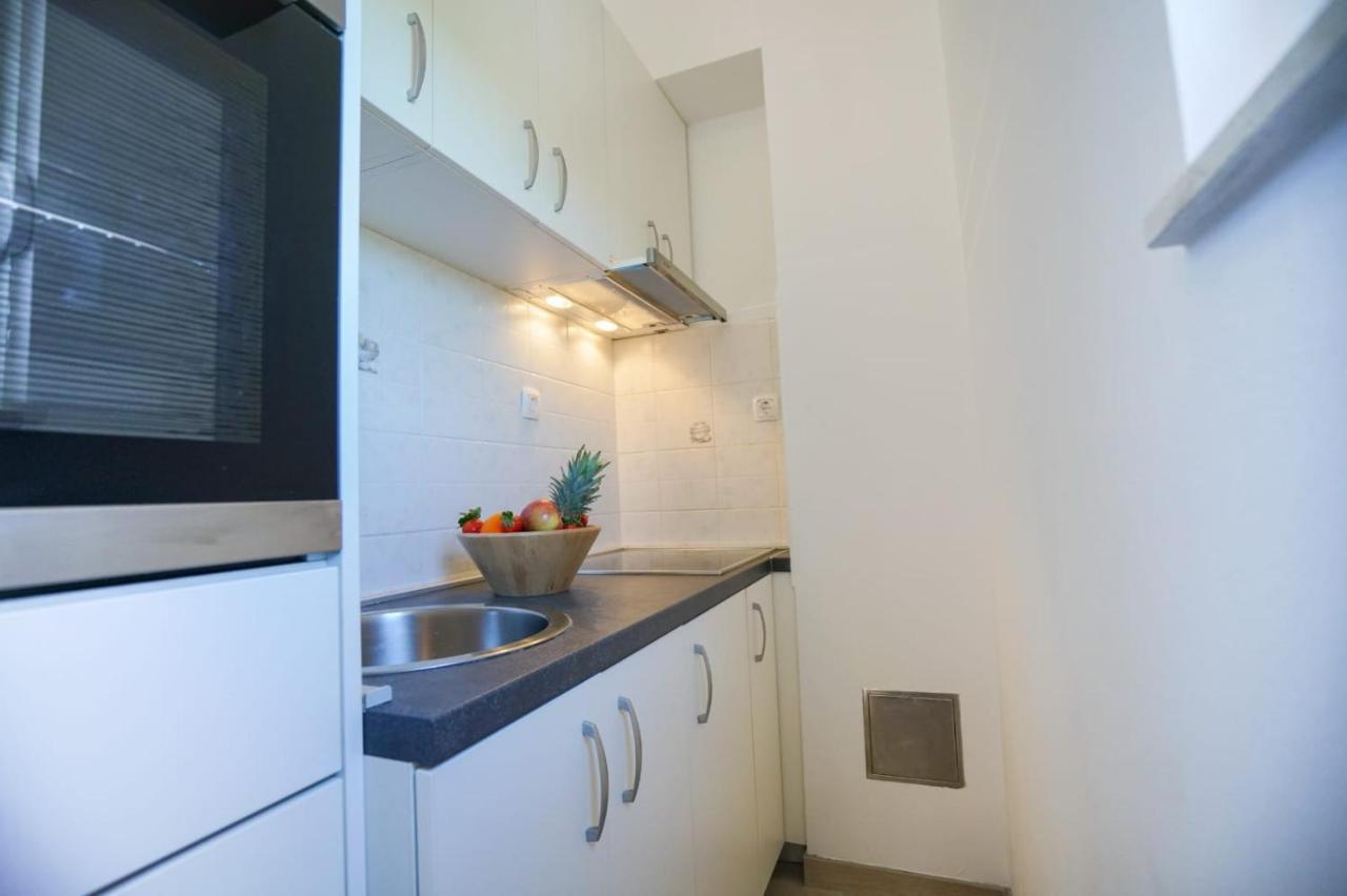 Apartment Nicol Задар Екстер'єр фото